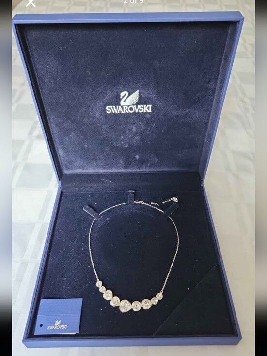 Swarovski Jewelry - Vintage Swarovski Clear Crystal Graduated Necklace with Silver Chain